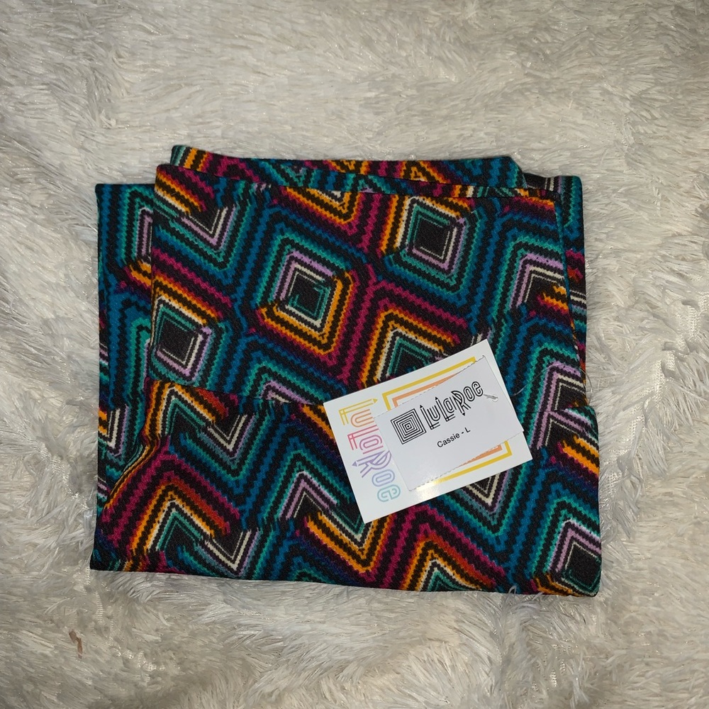 Large LuLaRoe Cassie